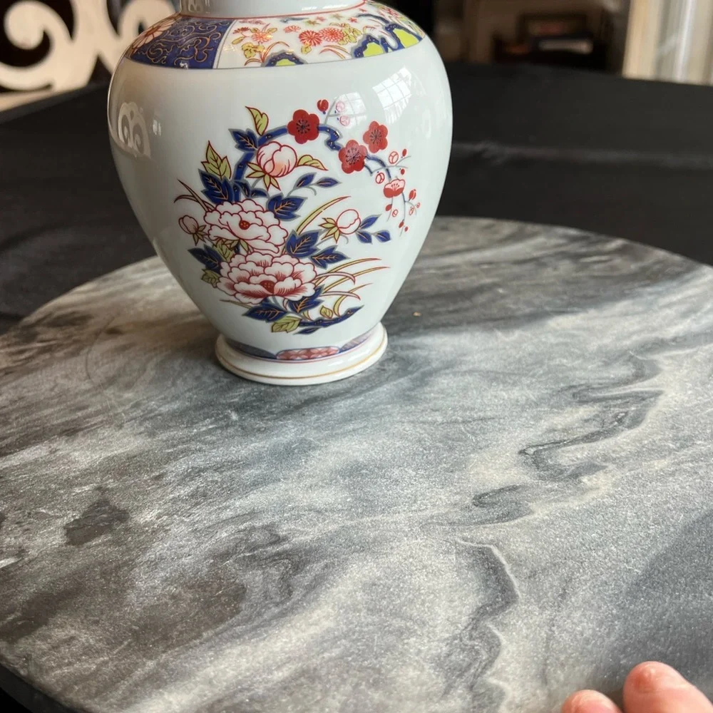 Vintage Japanese Old Imari Porcelain Fancy‎ Flower Bud Vase Or Urn 6